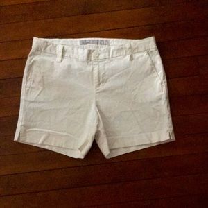 Old Navy mid-rise shorts Size 4
